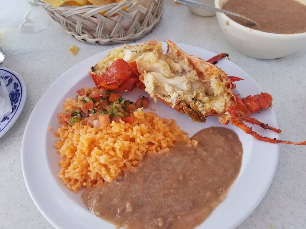 Jatay Restaurant Puerto Nuevo | restaurant | km44 Anzuelo # 13, 22712 Puerto Nuevo, B.C., Mexico | 016611101356 OR +52 661 110 1356