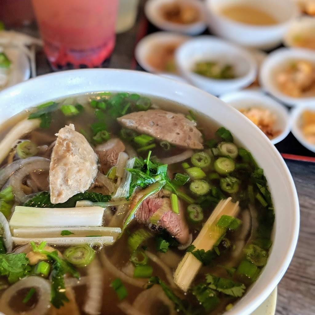 Pho Hue Oi | cafe | 4051 Inglewood Ave Ste. 101, Redondo Beach, CA 90278, USA | 3102631123 OR +1 310-263-1123
