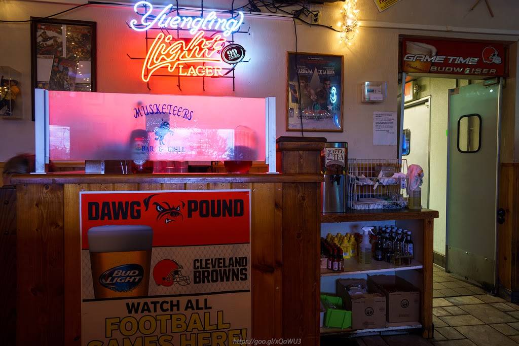 Musketeers Bar & Grill | restaurant | 3027 Brecksville Rd, Richfield, OH 44286, USA | 3306594111 OR +1 330-659-4111