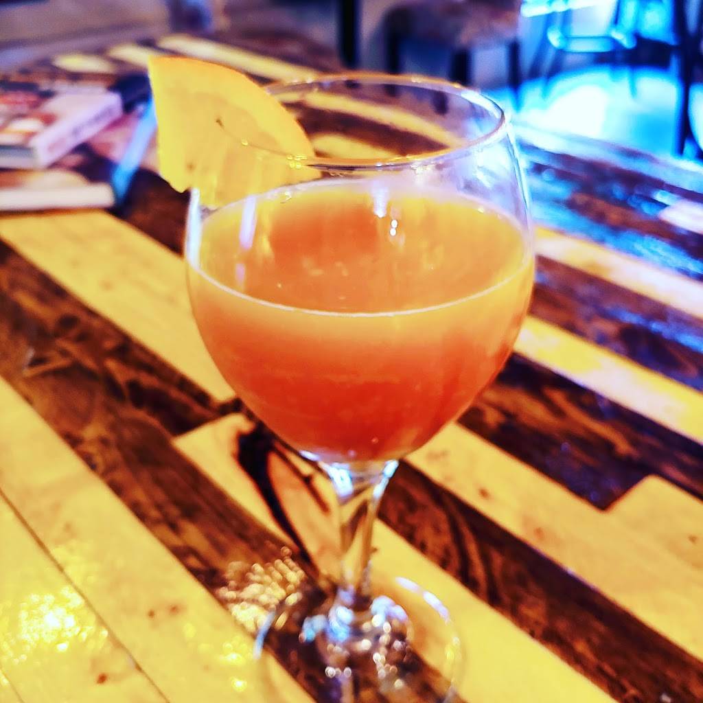 Mockingbird Cafe | restaurant | 1839 Netherland Inn Rd, Kingsport, TN 37660, USA | 5408194508 OR +1 540-819-4508