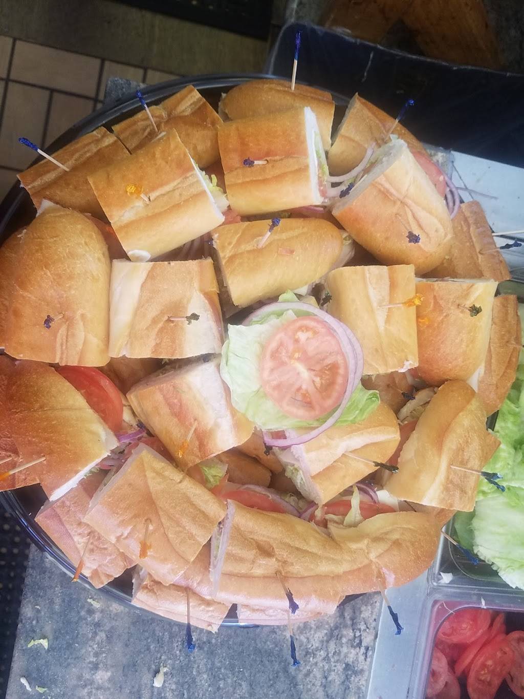 Romanos Chicago Style Pizza & Grill | restaurant | 501 Lancaster Ave, Reading, PA 19611, USA | 6103707328 OR +1 610-370-7328