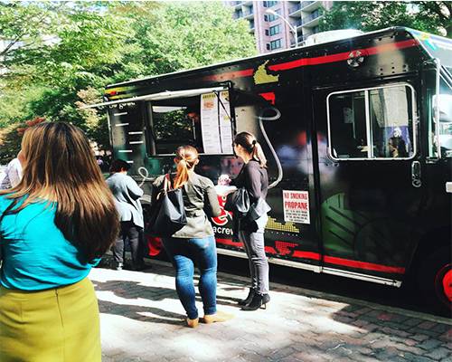 Arepa Crew | restaurant | 5800 Quantrell Ave #1107, Alexandria, VA 22312, USA | 7037255602 OR +1 703-725-5602