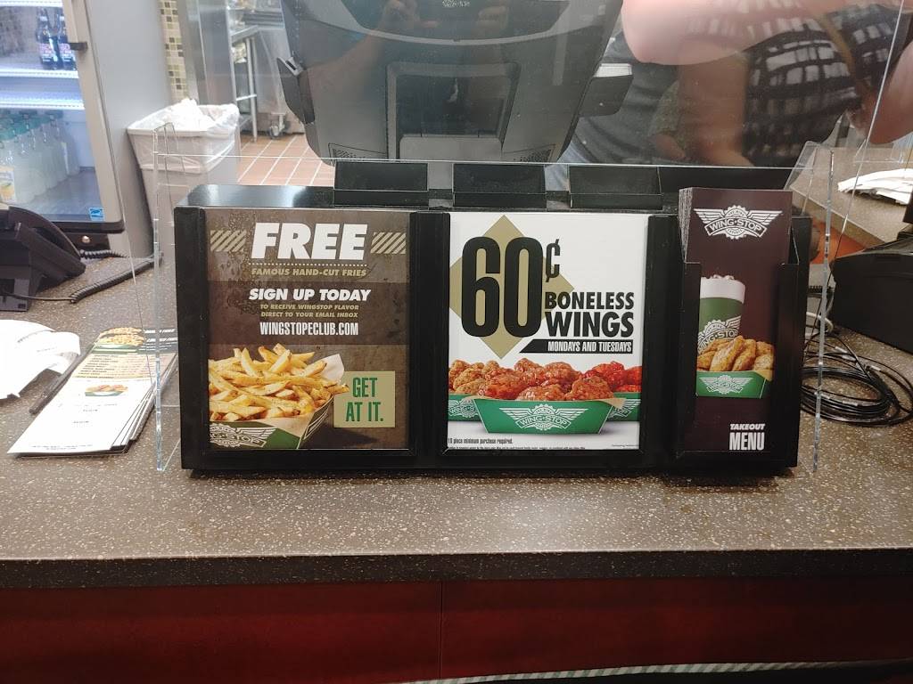 Wingstop | restaurant | 848 Summit St, Elgin, IL 60120, USA | 2243479241 OR +1 224-347-9241