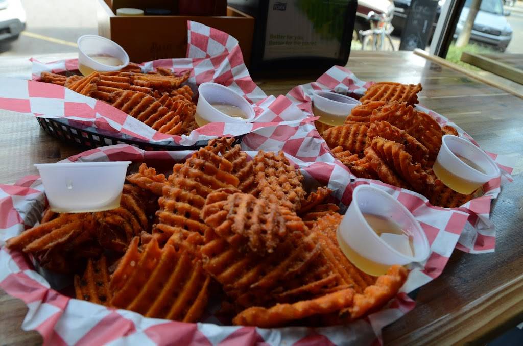 The Local Cafe | restaurant | 113 Main Ave S, Fayetteville, TN 37334, USA | 9312972739 OR +1 931-297-2739