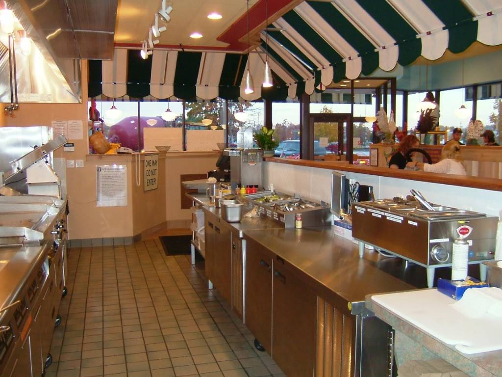 Brown Bag Burgers | restaurant | 25853 Brookpark Rd, North Olmsted, OH 44070, USA | 4408011122 OR +1 440-801-1122