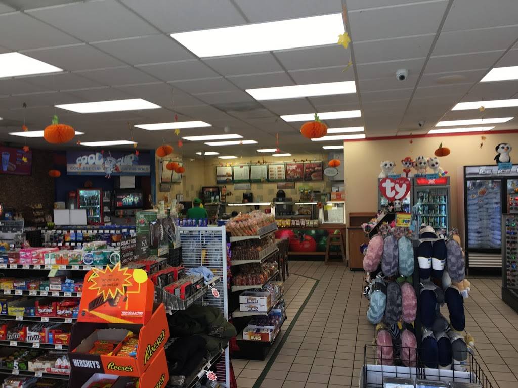 Subway | restaurant | 5821 Dennis McCarthy Dr, Lebec, CA 93243, USA | 6616634341 OR +1 661-663-4341