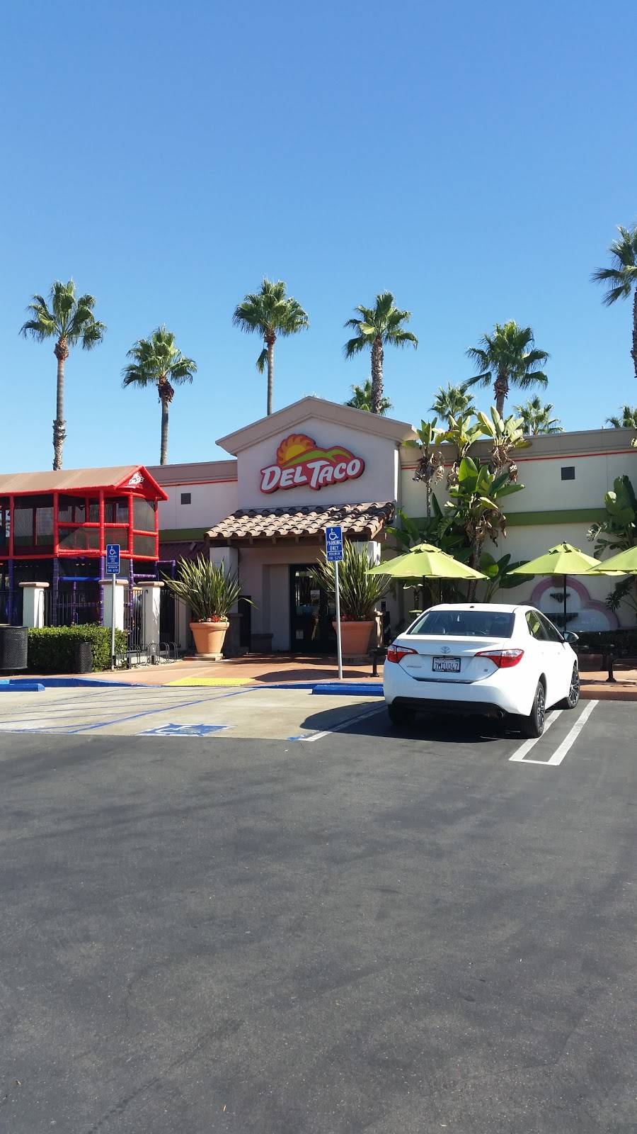 Dennys | restaurant | 26712 Portola Pkwy, Foothill Ranch, CA 92610, USA | 9498553000 OR +1 949-855-3000