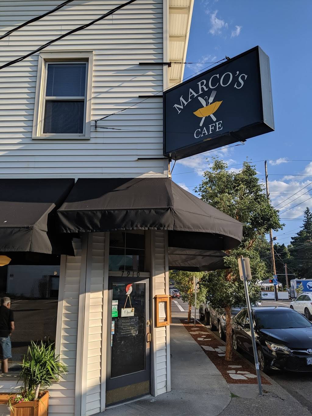 Marco’s Café and Espresso Bar | restaurant | 7910 SW 35th Ave, Portland, OR 97219, USA | 5032450199 OR +1 503-245-0199