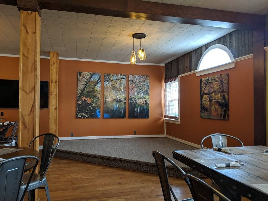 Seven Mountains Wine Cellars and Stonefly Cafe | restaurant | 6 N Main St, Reedsville, PA 17084, USA | 7176677089 OR +1 717-667-7089