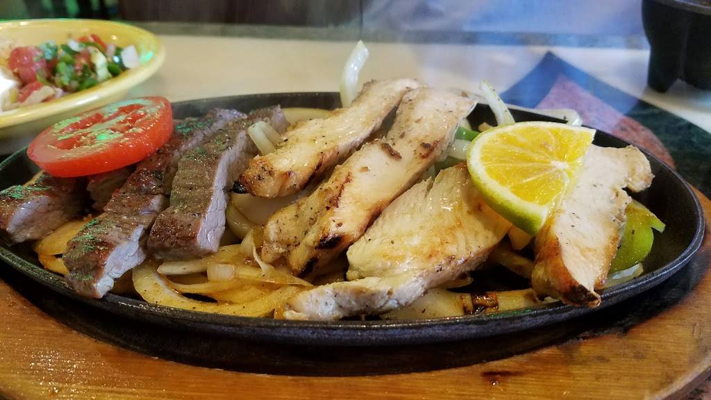 Casa Tapatia Mexican Restaurant & Bar | restaurant | 145 I-10 Frontage Rd, Beaumont, TX 77707, USA | 4098320848 OR +1 409-832-0848