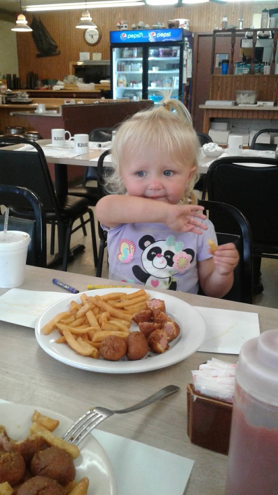 Chelsas Country Kitchen | restaurant | 313 Dewey Ave, Cambridge, OH 43725, USA | 7404219853 OR +1 740-421-9853