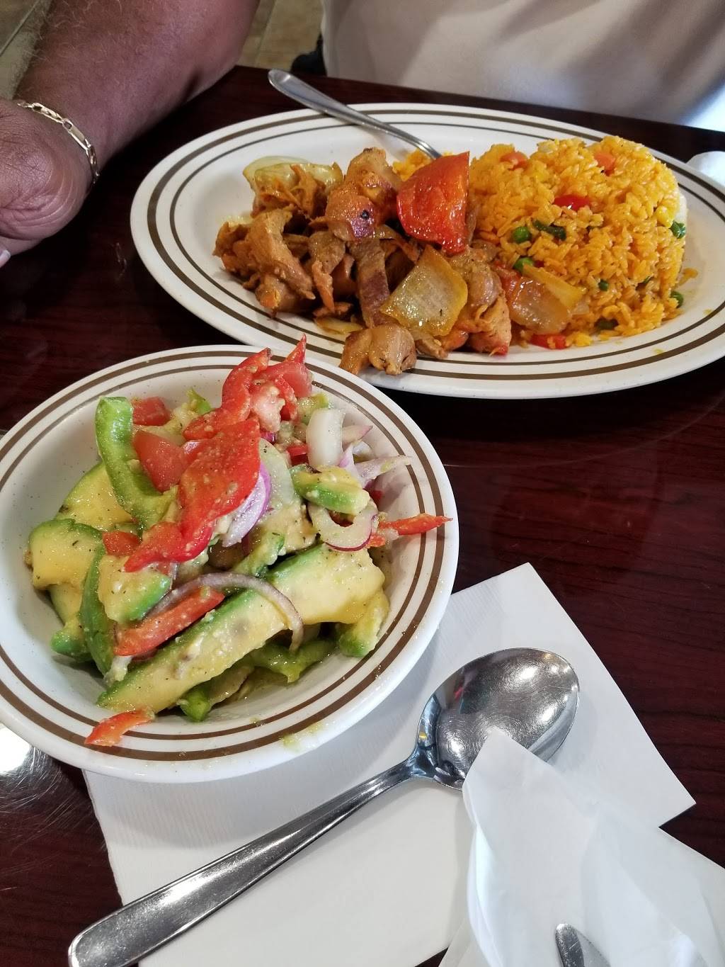 The Rock Restaurant & Diner | restaurant | 91-17 Liberty Ave, Ozone Park, NY 11417, USA | 7187853022 OR +1 718-785-3022