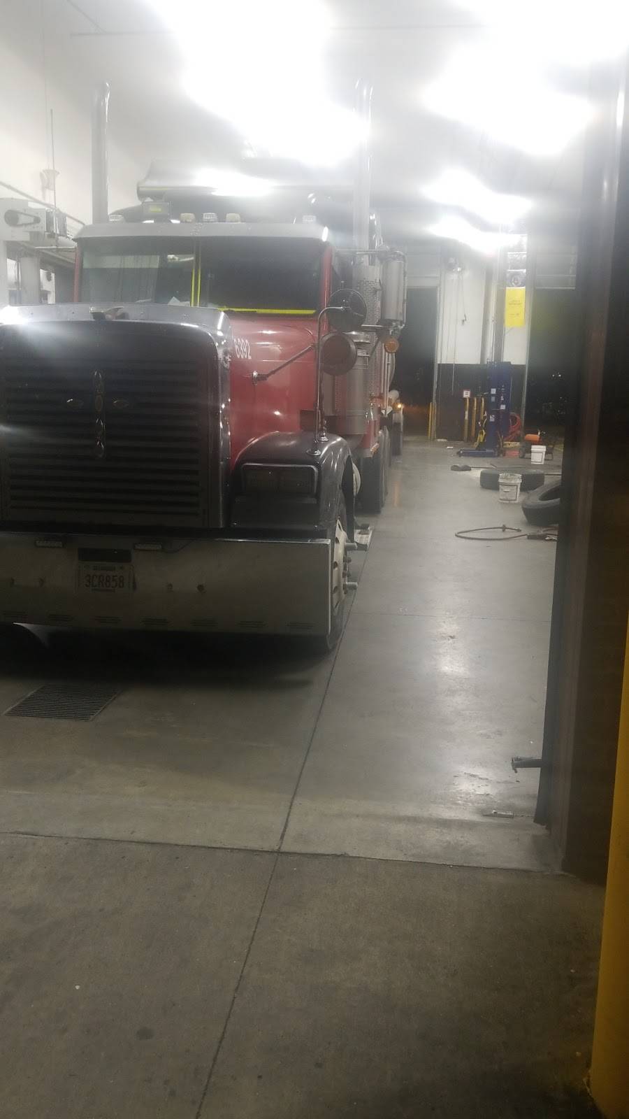 Chester´s | restaurant | 3658-3686, US-61, Blytheville, AR 72315, USA | 8707761126 OR +1 870-776-1126