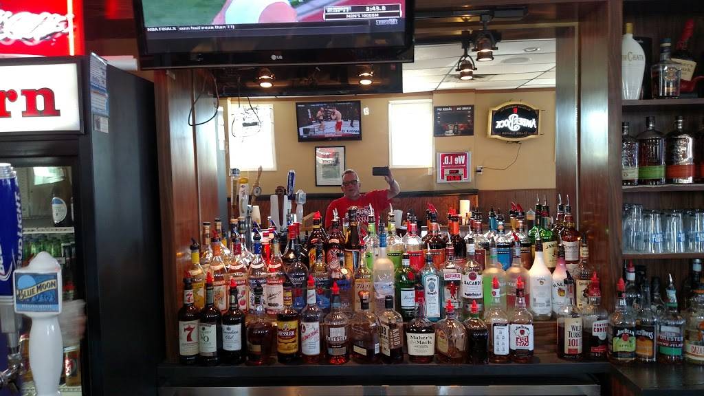 Buds Tavern | restaurant | 4014 Dixie Hwy, Louisville, KY 40216, USA | 5023849131 OR +1 502-384-9131