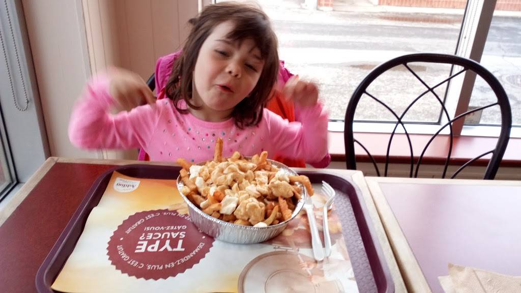 Chez Ashton | restaurant | 1540 Route des Rivières, Saint-Nicolas, QC G7A 2N9, Canada | 4186822115 OR +1 418-682-2115