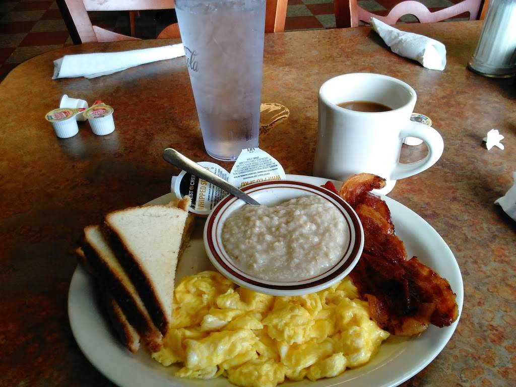 Emilees Restaurant | bakery | 815 US-51, Ripley, TN 38063, USA | 7314193241 OR +1 731-419-3241