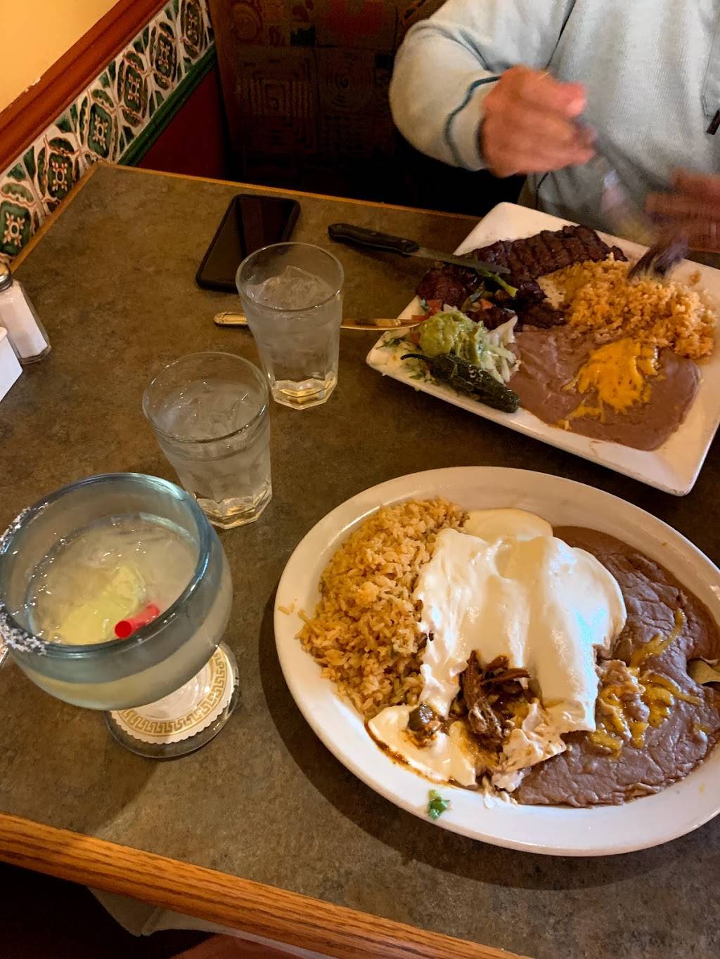 Puerto Vallarta Restaurant | restaurant | 35105 Enchanted Pkwy S, Federal Way, WA 98003, USA | 2538355802 OR +1 253-835-5802