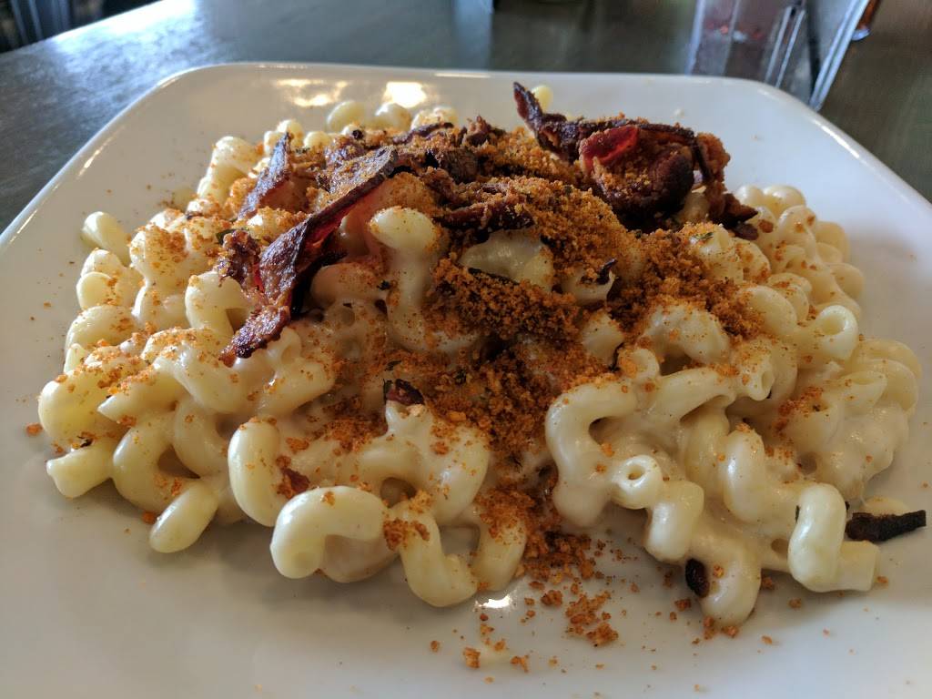 City Streets | restaurant | 411 Waverley Oaks Rd, Waltham, MA 02452, USA | 7816472489 OR +1 781-647-2489