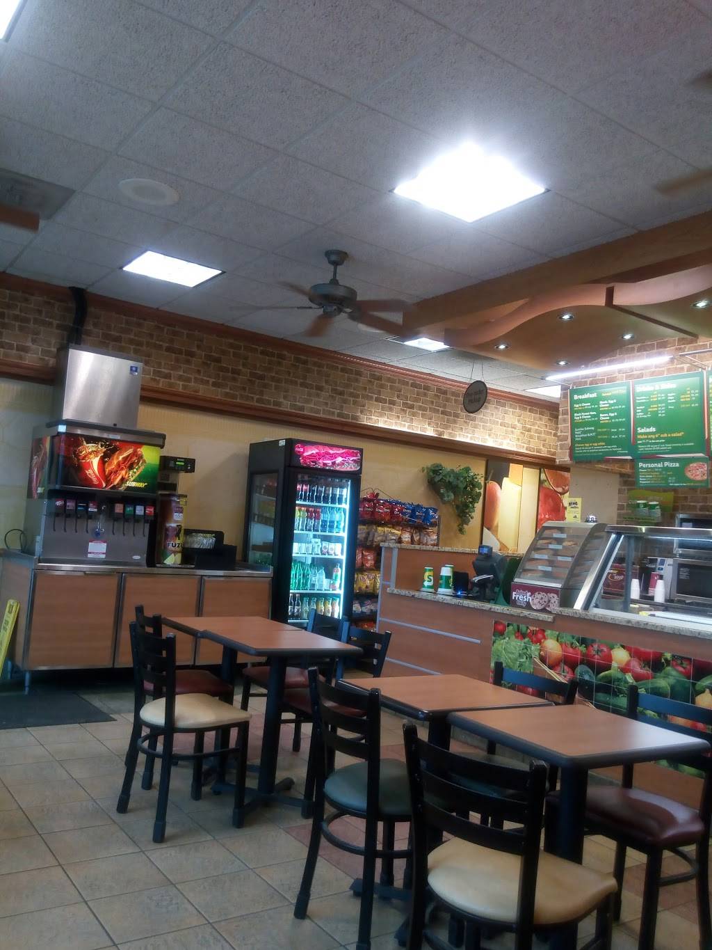 Subway Restaurants | restaurant | 7211 W 63rd St, Summit, IL 60501, USA | 7089241467 OR +1 708-924-1467