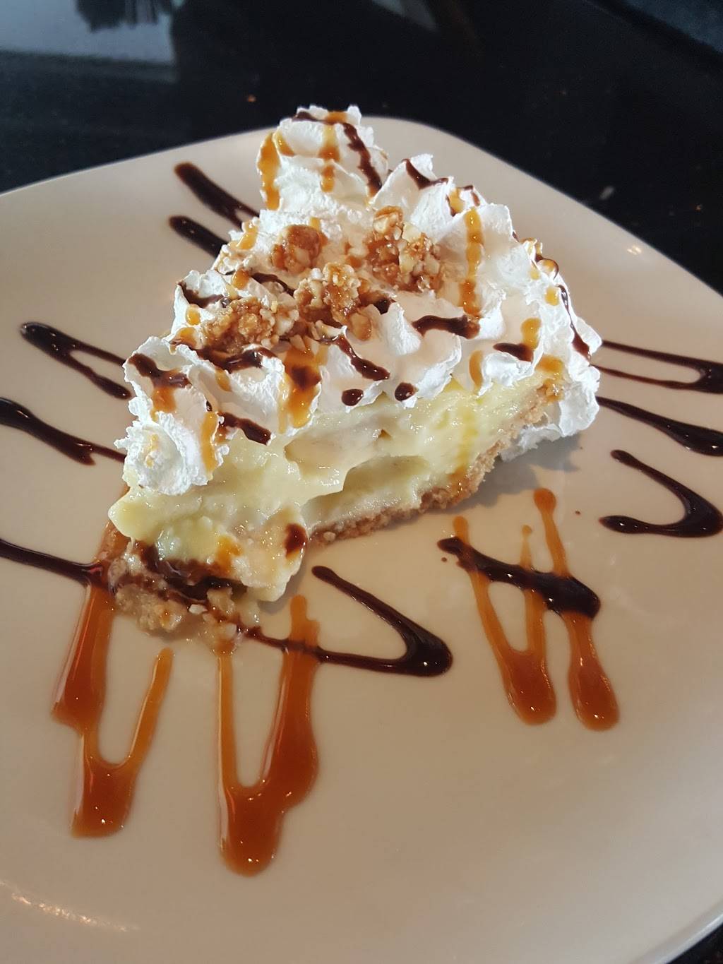 The Chophouse | restaurant | 1 American Way, Warren, OH 44484, USA | 3308562121 OR +1 330-856-2121