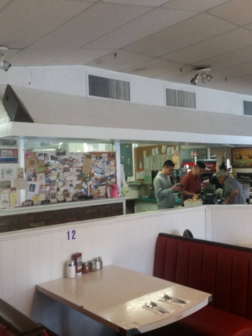 Dianes Restaurant | cafe | 656 S Mt Vernon Ave, San Bernardino, CA 92410, USA | 9098252610 OR +1 909-825-2610