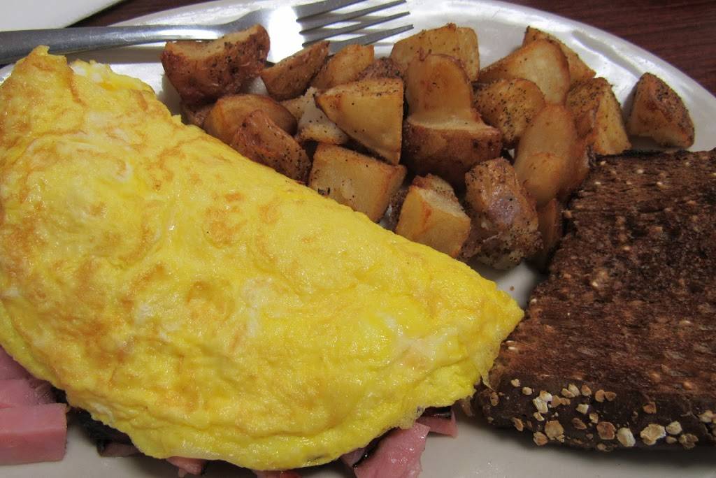 Darrells "Dog Gone Good" Diner | restaurant | 11175 Southwest 93rd Court Road #106, Ocala, FL 34481, USA | 3526719888 OR +1 352-671-9888