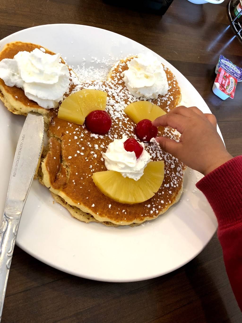 Alexanders Restaurant | restaurant | 6725 W Pershing Rd, Stickney, IL 60402, USA | 7087886000 OR +1 708-788-6000