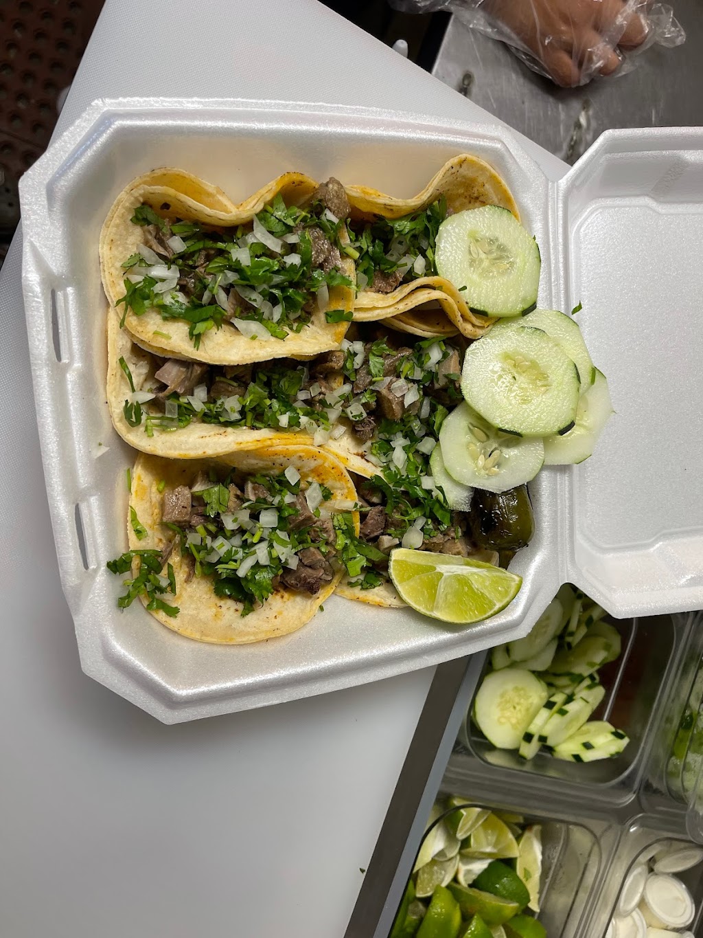 Tacos el Milagro | restaurant | 112 E Virginia Ave, Crewe, VA 23930, USA | 4344801164 OR +1 434-480-1164