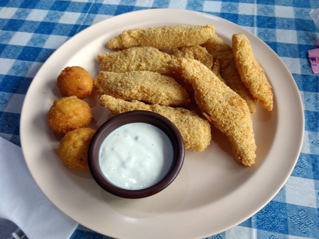 Santos Seafood | restaurant | 610 Love Ave, Cleveland, TX 77327, USA | 2815925395 OR +1 281-592-5395