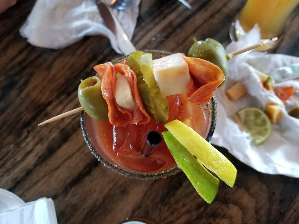 Bulldog Ale House | restaurant | 451 N Commons Dr, Aurora, IL 60504, USA | 6308960333 OR +1 630-896-0333