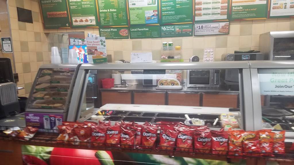 Subway Restaurants | restaurant | 10470 Twin Cities Rd, Galt, CA 95632, USA | 2097441855 OR +1 209-744-1855