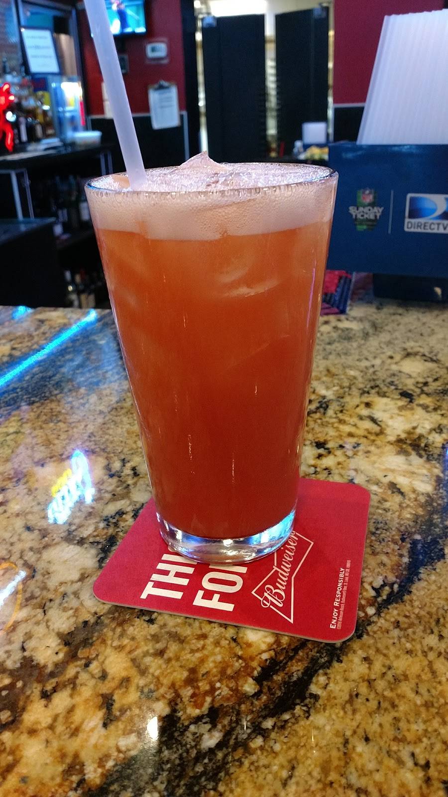 Center Court Pizza & Brew | restaurant | 3202 Marina Bay Dr, League City, TX 77573, USA | 2813397462 OR +1 281-339-7462