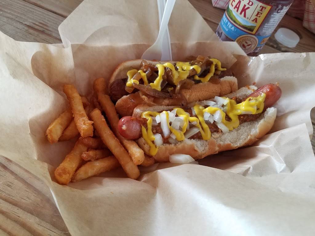 The Barking Dog | restaurant | 4330 Kecoughtan Rd, Hampton, VA 23669, USA | 7573258352 OR +1 757-325-8352