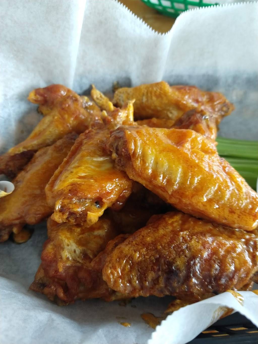 Smooth Rapids Outfitters | restaurant | 245 Durham St, McMinnville, TN 37110, USA | 9314529251 OR +1 931-452-9251