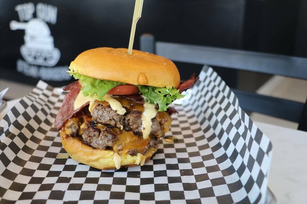 Top Gun Burger | restaurant | 2761 Markham Rd unit D31-32, Scarborough, ON M1X 0A4, Canada | 6473447883 OR +1 647-344-7883