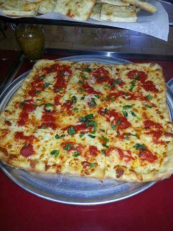 Pizzalinos | restaurant | 721 Avenue A, Bayonne, NJ 07002, USA | 2014553032 OR +1 201-455-3032