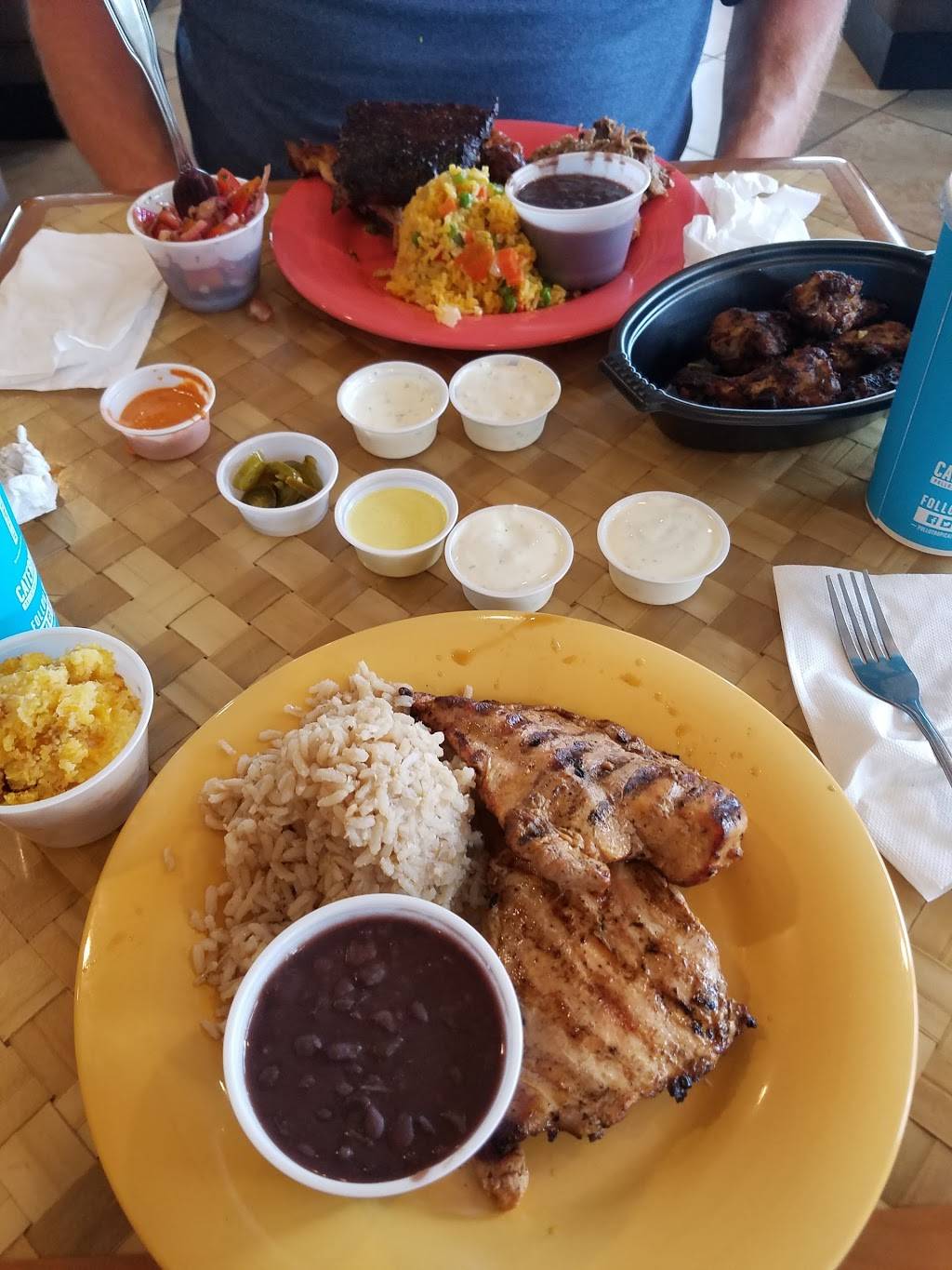Pollo Tropical | restaurant | 3900 SW Archer Rd, Gainesville, FL 32608, USA | 3523736550 OR +1 352-373-6550