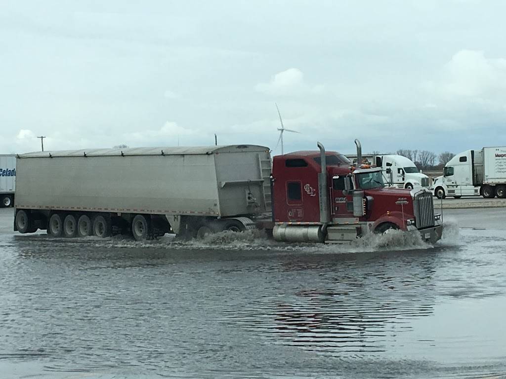 Flying J Travel Center | restaurant | 19325 Essex County Road 42, Tilbury, ON N0P 2L0, Canada | 5196821140 OR +1 519-682-1140