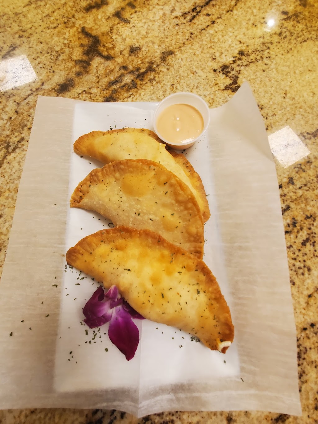 Congers Best Pizzeria | restaurant | 285 NY-303, Congers, NY 10920, USA | 8457674222 OR +1 845-767-4222