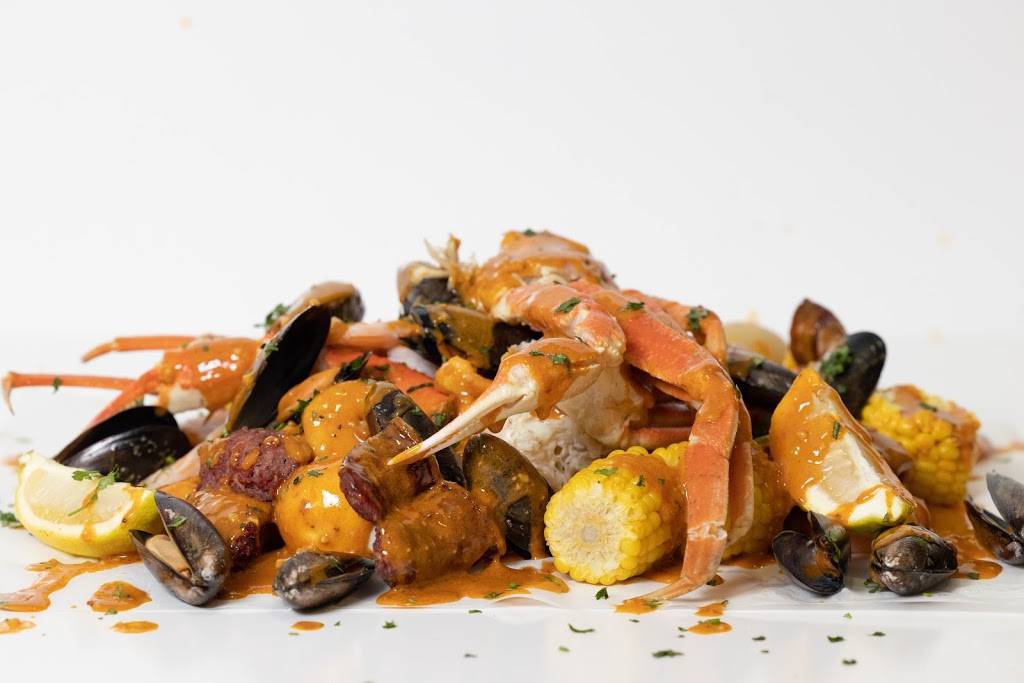 Laroux Creole Kitchen | restaurant | 22370 Lakeshore Blvd, Euclid, OH 44123, USA | 2162536015 OR +1 216-253-6015