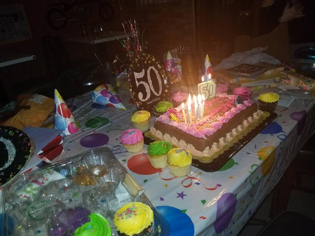 Tavern on the Creek | restaurant | 15615 N Cave Creek Rd, Phoenix, AZ 85032, USA | 6024497981 OR +1 602-449-7981