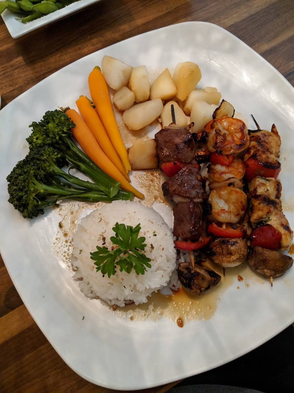 Uni Sushi | restaurant | 9595 Six Pines Dr #860, The Woodlands, TX 77380, USA | 2812987177 OR +1 281-298-7177