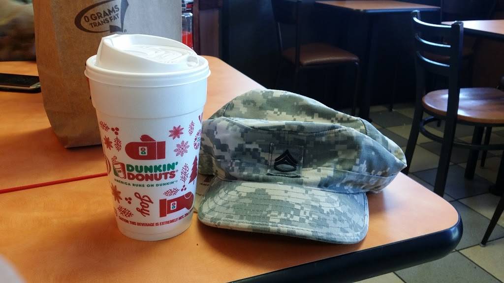 Dunkin Donuts | cafe | 5985 13th St, Fort Belvoir, VA 22060, USA | 7037813000 OR +1 703-781-3000