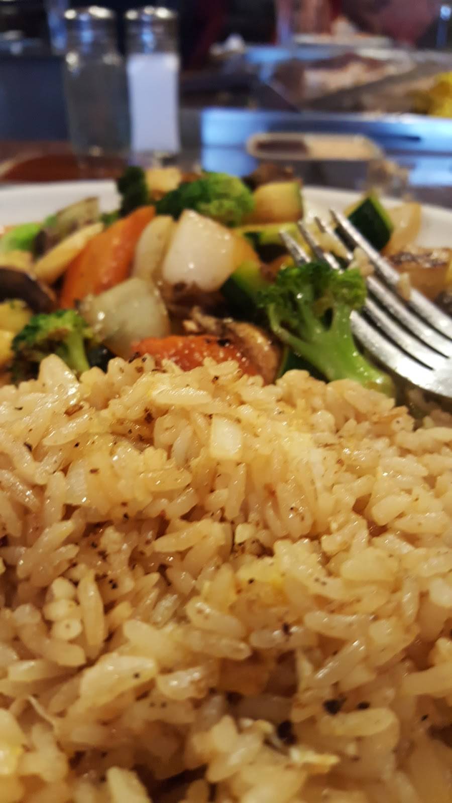 Fujiyama Japanese Steakhouse | restaurant | 1320 Broadway Ave E, Mattoon, IL 61938, USA | 2172347738 OR +1 217-234-7738