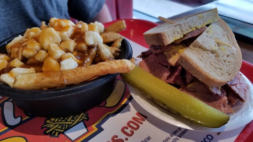 Restaurant La Belle Province Lasalle | restaurant | 8201 Boulevard Newman, LaSalle, QC H8N 1Y1, Canada | 5143670473 OR +1 514-367-0473