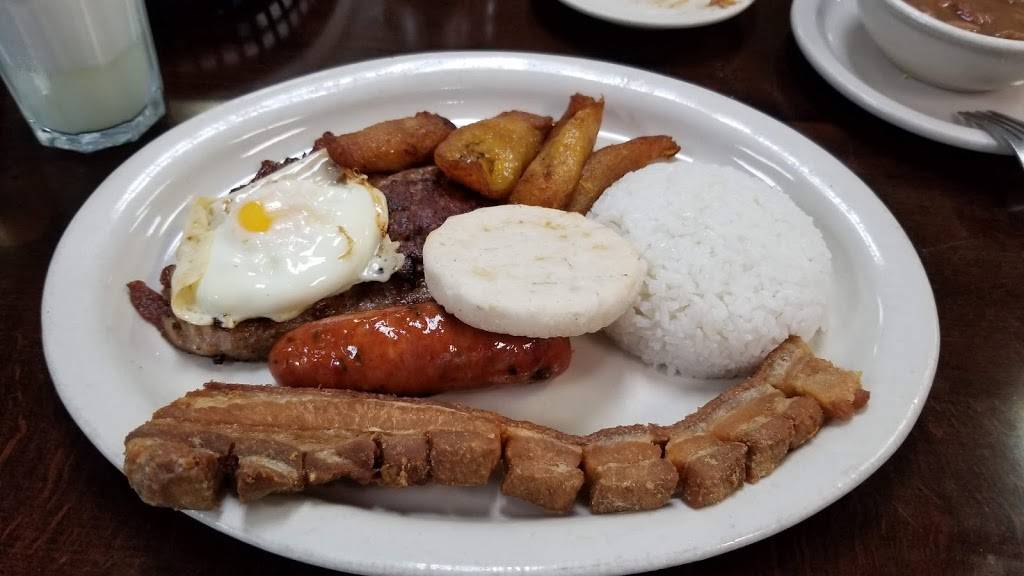 Macitas Restaurant & Bakery | restaurant | 18533 S Dixie Hwy, Cutler Bay, FL 33157, USA | 3052590404 OR +1 305-259-0404