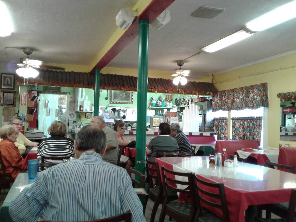 Leticias Mexican Restaurant | restaurant | 1922 N Zarzamora St, San Antonio, TX 78201, USA | 2107371134 OR +1 210-737-1134