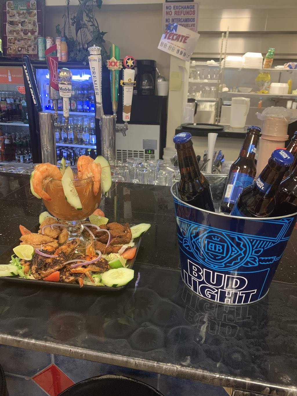 7 Oceanos Tacos Y Marisco | restaurant | 5025 N 67th Ave, Glendale, AZ 85301, USA | 6024832622 OR +1 602-483-2622