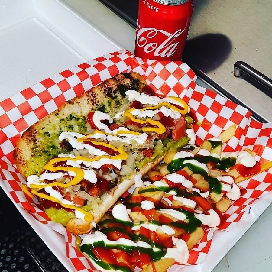 Shucos Los Meros Meros | restaurant | 6419 Van Nuys Blvd, Van Nuys, CA 91401, USA | 8184623262 OR +1 818-462-3262