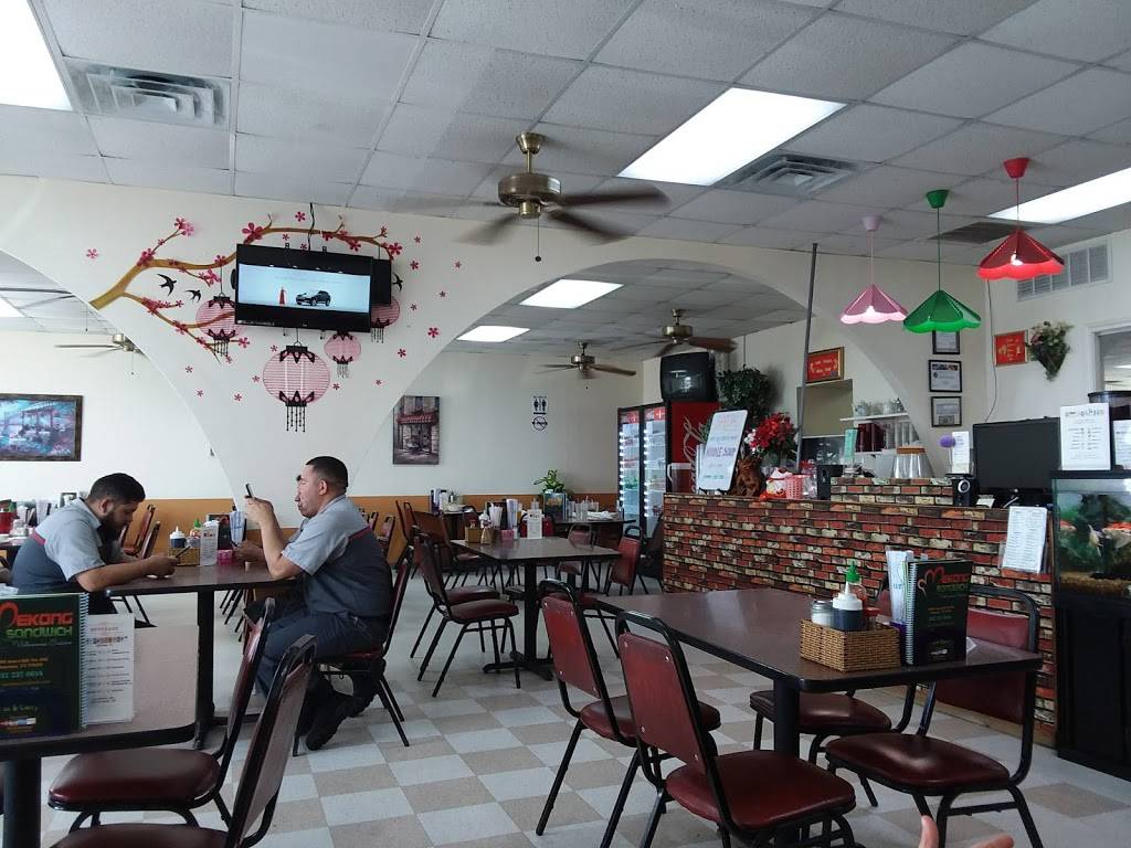 Mekong Sandwich | restaurant | 11600 Jones Rd #105, Houston, TX 77070, USA | 8322370614 OR +1 832-237-0614